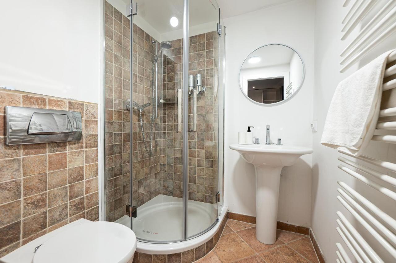 Brand-New Double Bedroom Apartment Wien Exteriör bild